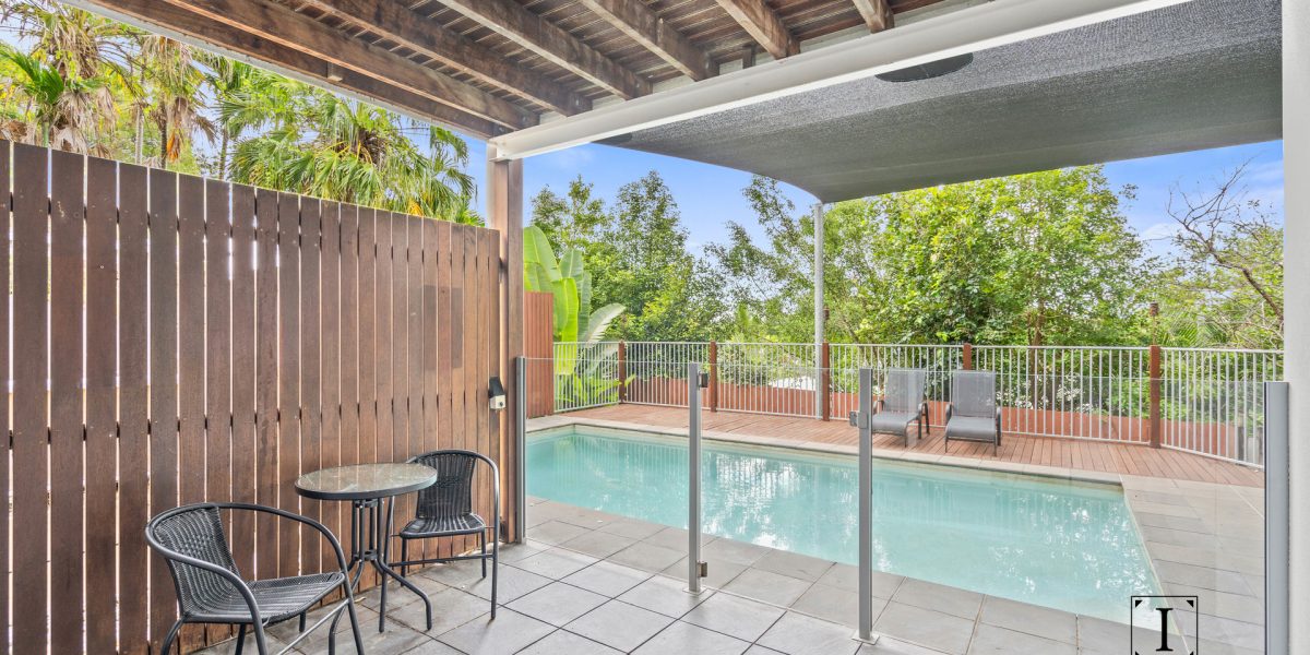 8 Seascape Close, Palm Cove, QLD 4879 AUS