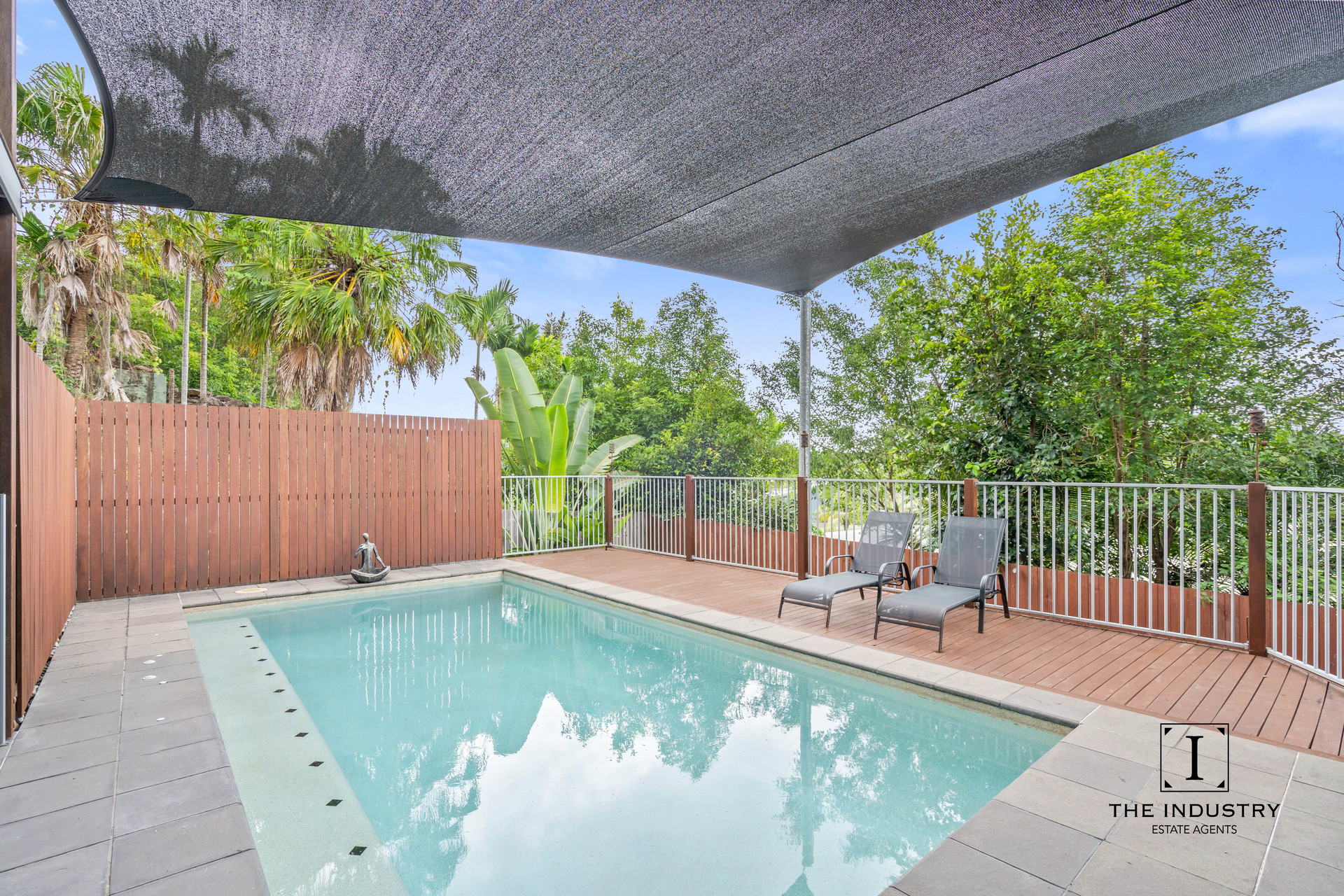 8 Seascape Close, Palm Cove, QLD 4879 AUS