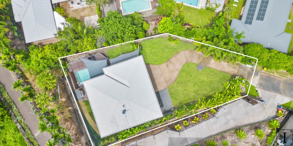 8 Seascape Close, Palm Cove, QLD 4879 AUS