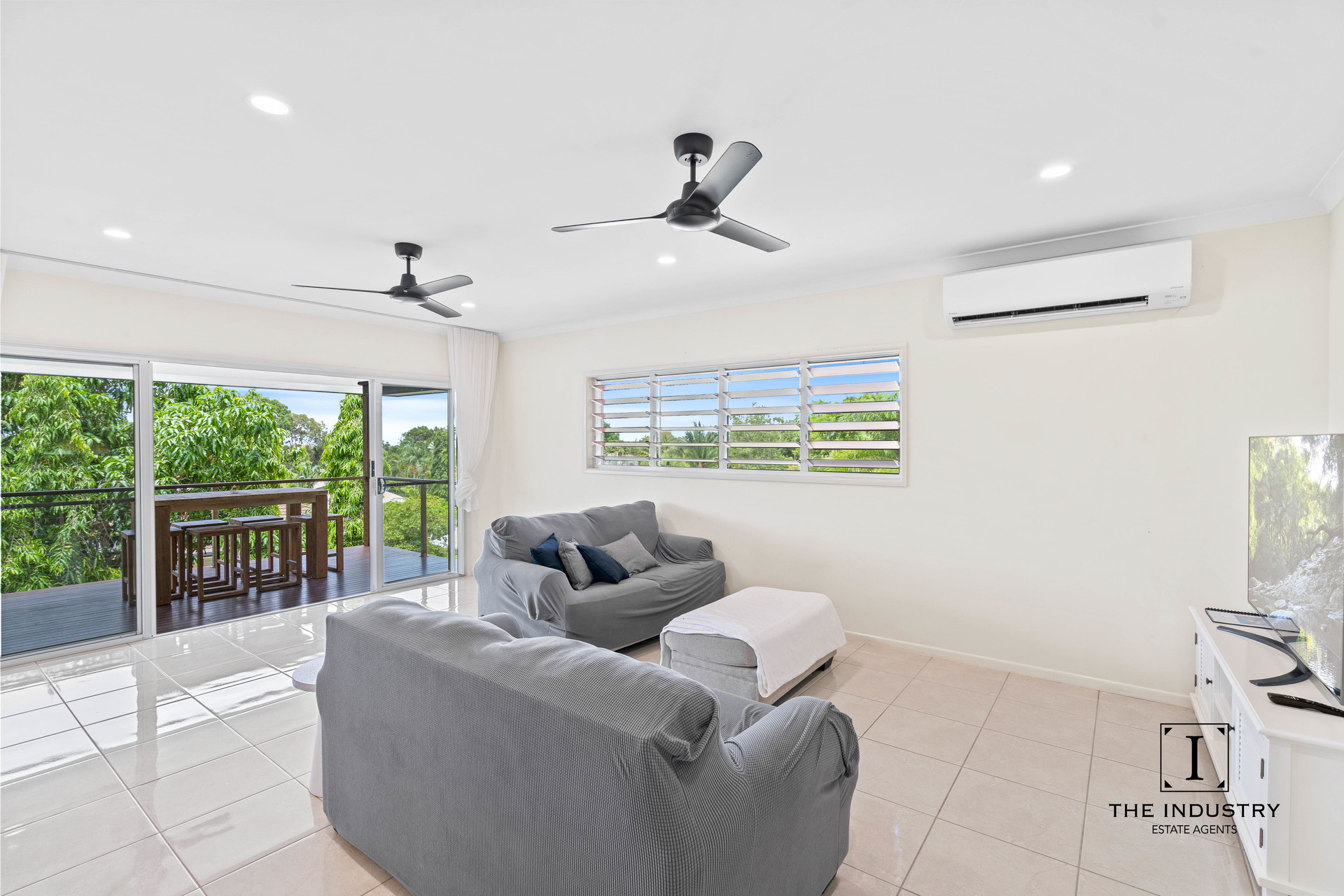8 Seascape Close, Palm Cove, QLD 4879 AUS