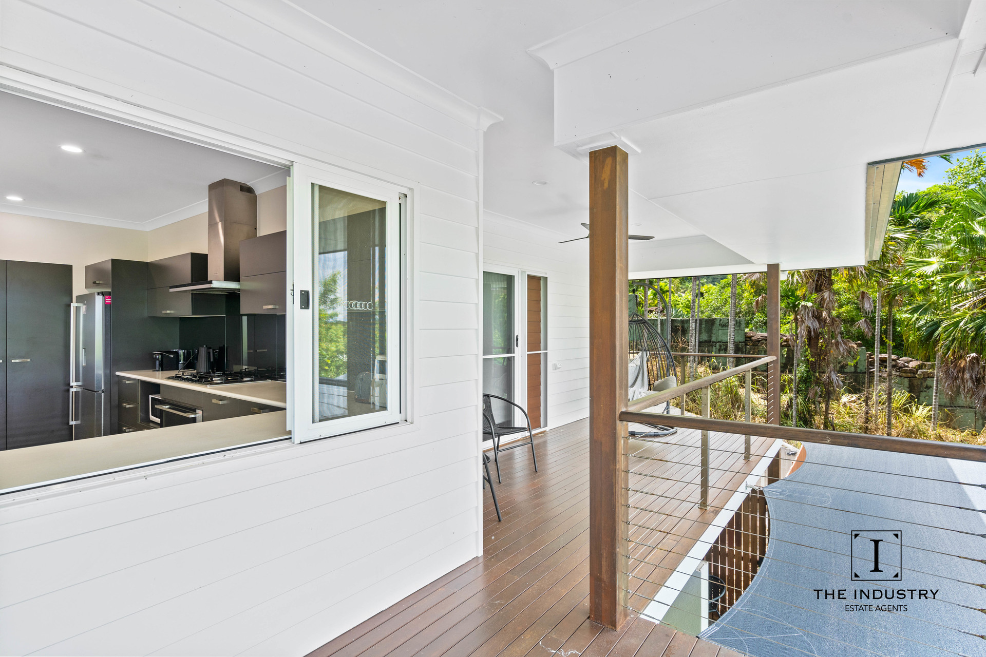 8 Seascape Close, Palm Cove, QLD 4879 AUS