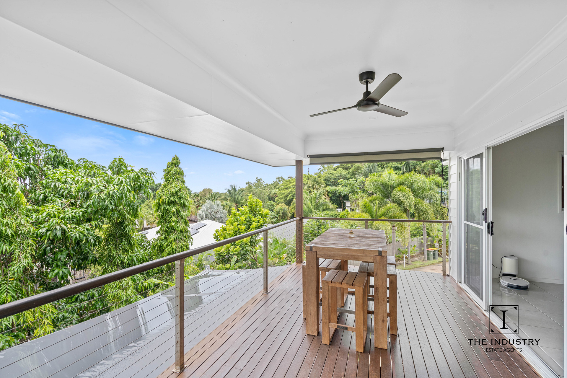 8 Seascape Close, Palm Cove, QLD 4879 AUS
