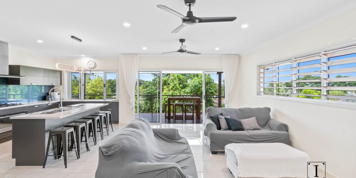 8 Seascape Close, Palm Cove, QLD 4879 AUS