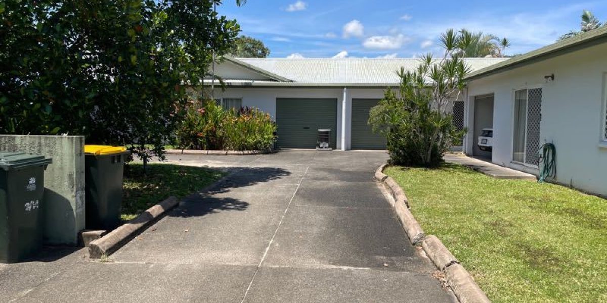 1/14 Ingham Court, Mooroobool, QLD 4870 AUS