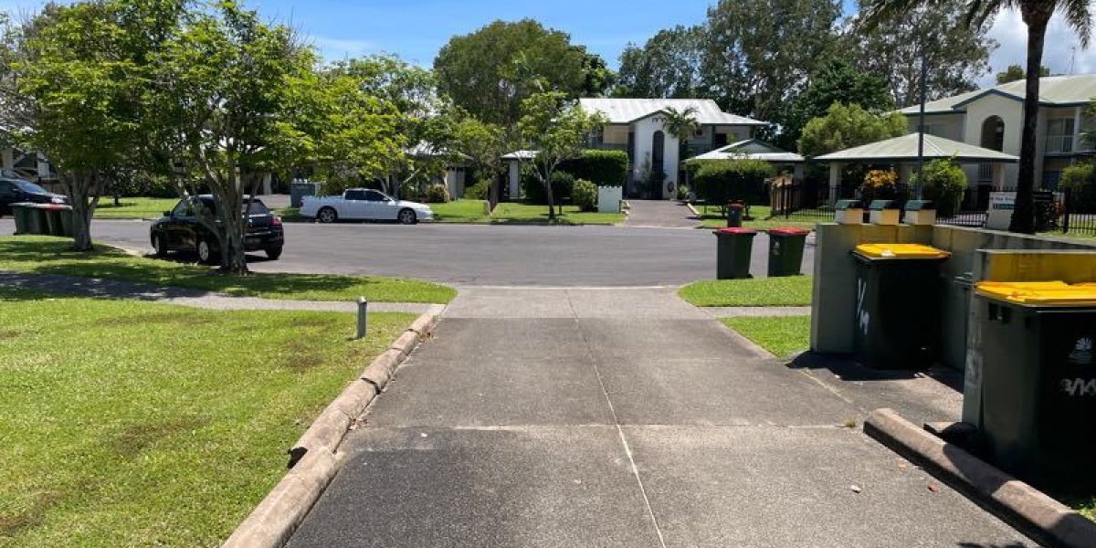 1/14 Ingham Court, Mooroobool, QLD 4870 AUS