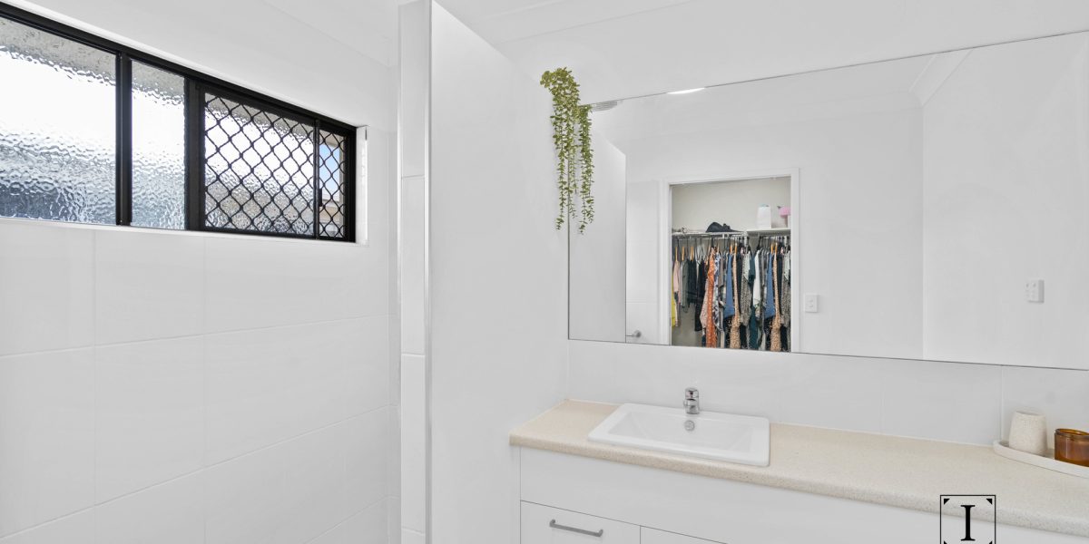 8 Yumbabulla Green, Smithfield, QLD 4878 AUS