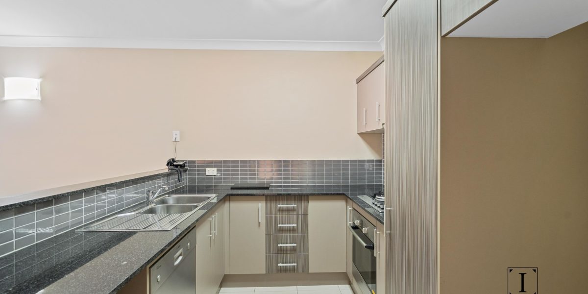 1301/37-41 Mann Street, Westcourt, QLD 4870 AUS