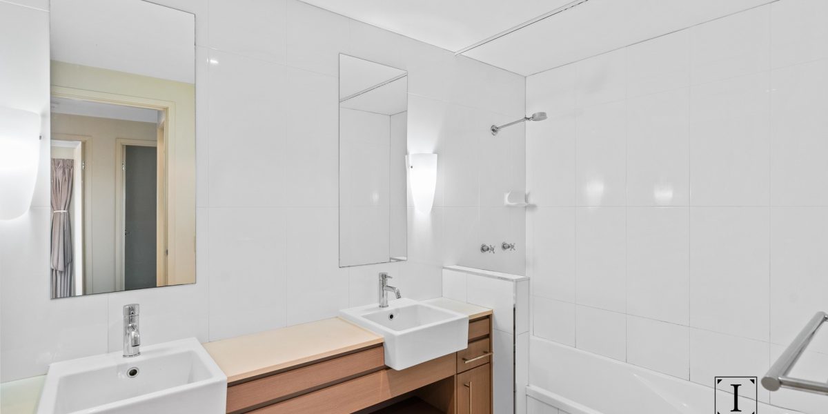 1301/37-41 Mann Street, Westcourt, QLD 4870 AUS