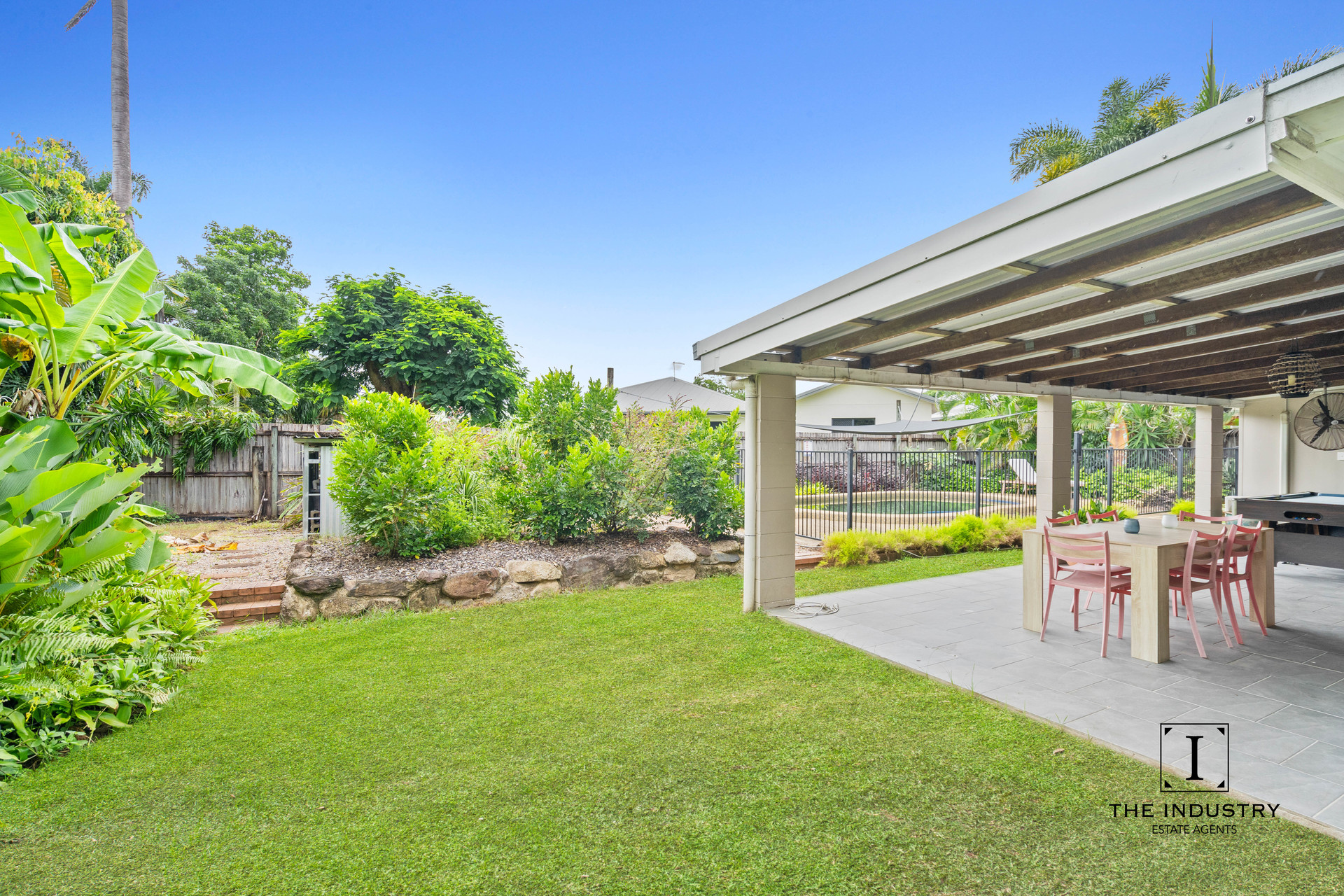 12 Ash Street, Holloways Beach, QLD 4878 AUS