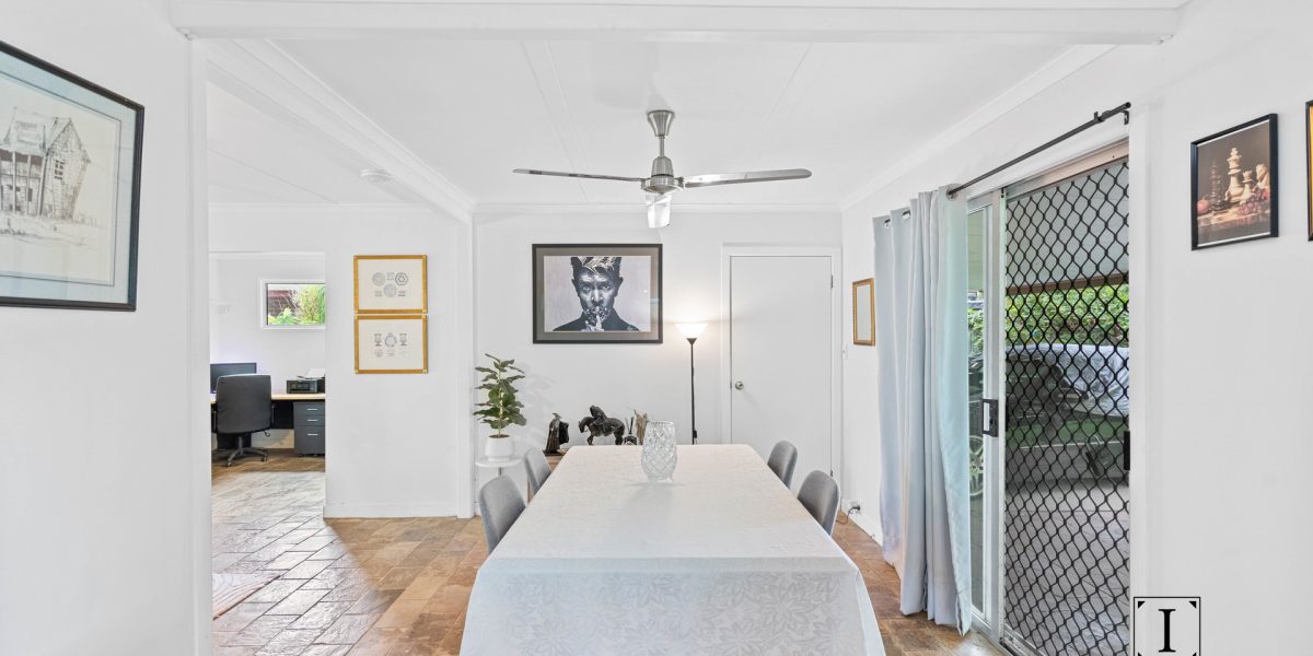 12 Ash Street, Holloways Beach, QLD 4878 AUS