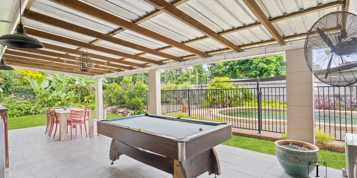 12 Ash Street, Holloways Beach, QLD 4878 AUS