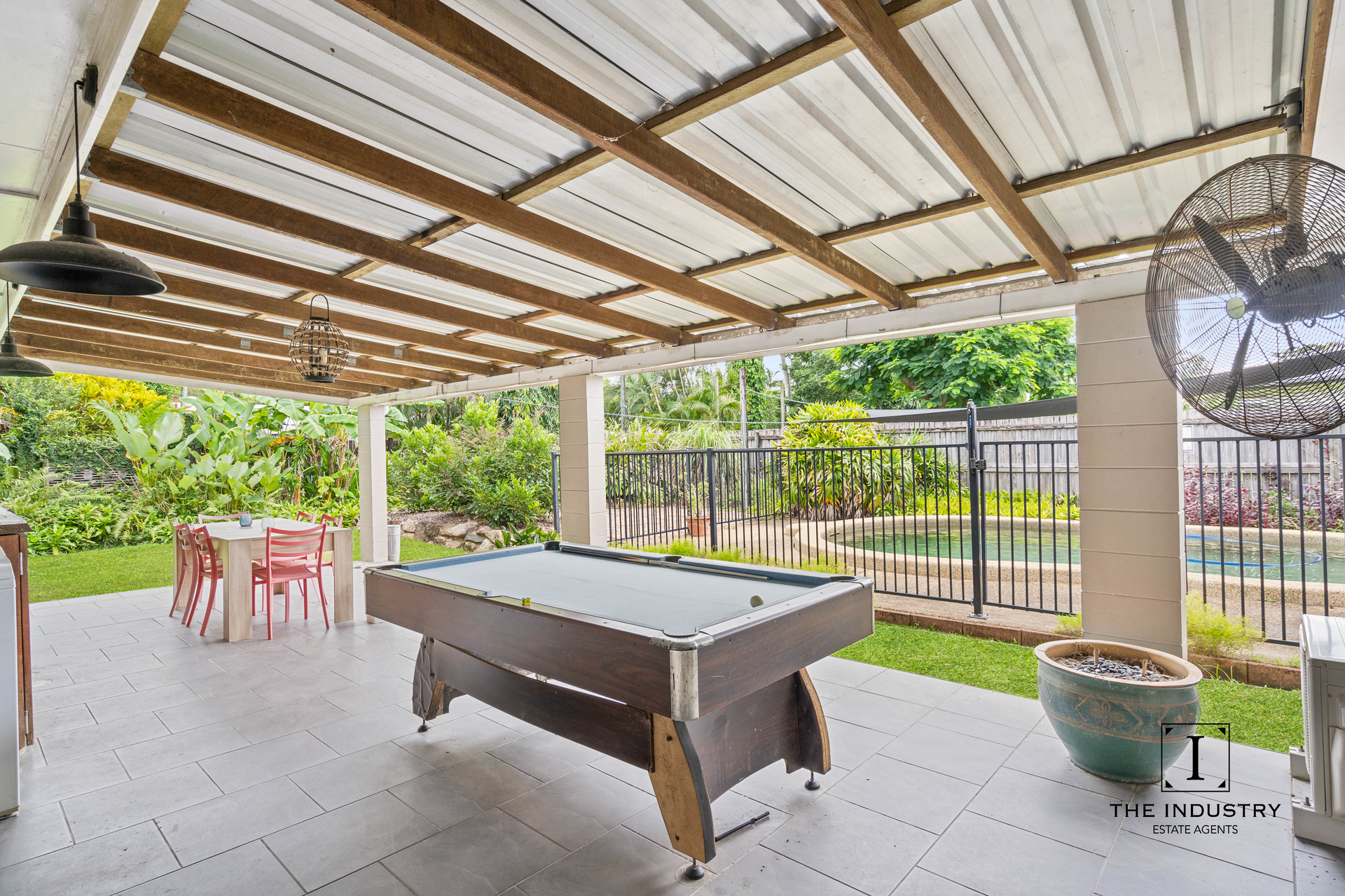 12 Ash Street, Holloways Beach, QLD 4878 AUS