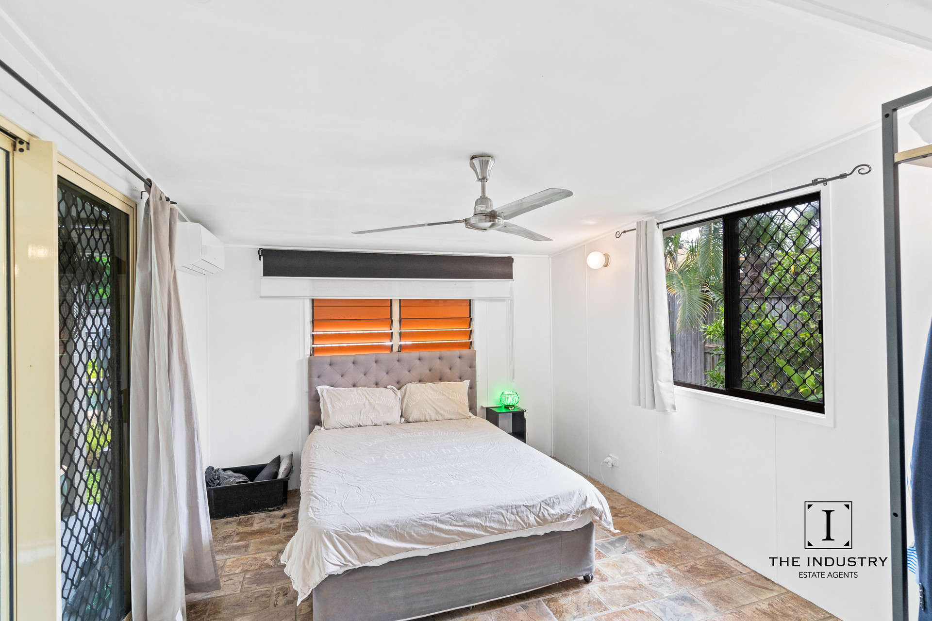 12 Ash Street, Holloways Beach, QLD 4878 AUS