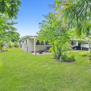 12 Ash Street, Holloways Beach, QLD 4878 AUS