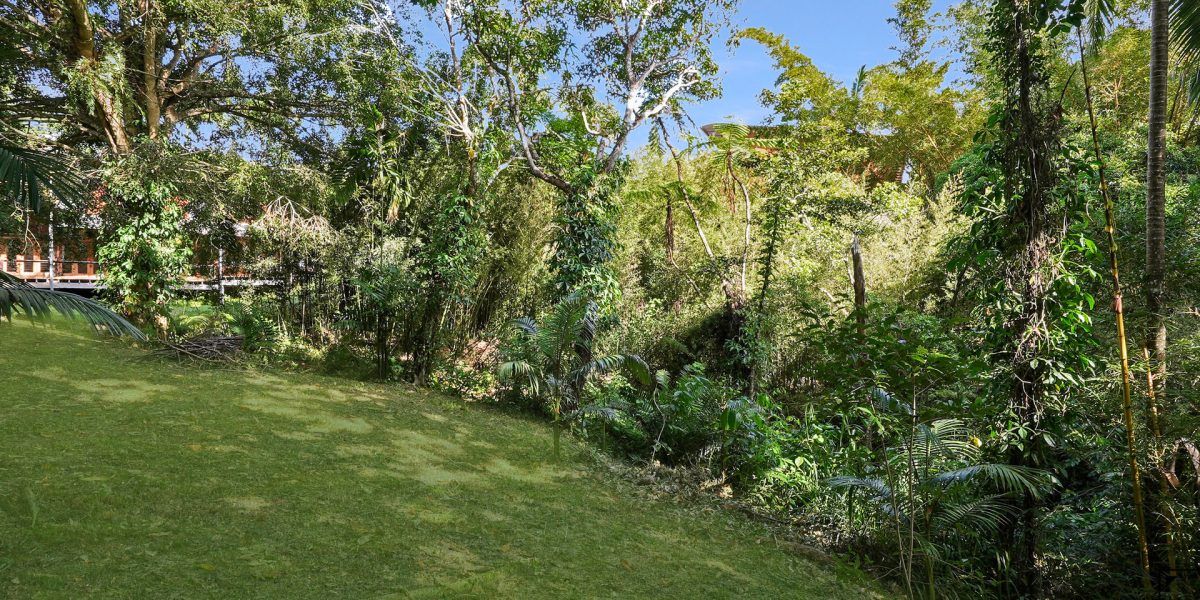 12 Rob Veivers Drive, Kuranda, QLD 4881 AUS