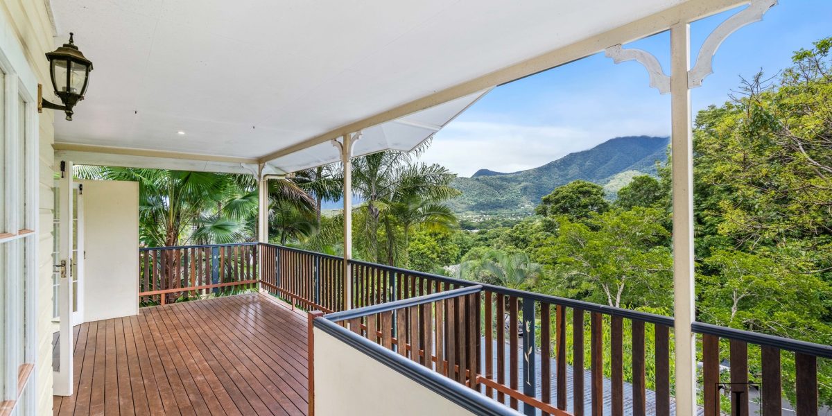 274 Robert Road, Bentley Park, QLD 4869 AUS