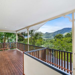 274 Robert Road, Bentley Park, QLD 4869 AUS