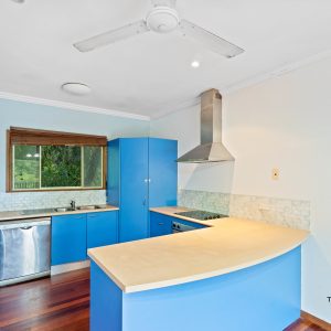 274 Robert Road, Bentley Park, QLD 4869 AUS