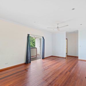 274 Robert Road, Bentley Park, QLD 4869 AUS