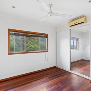 274 Robert Road, Bentley Park, QLD 4869 AUS