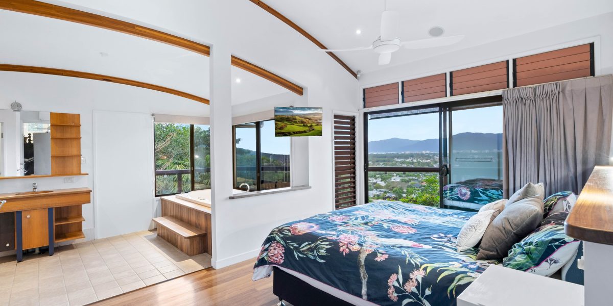 1A Trundle Terrace, Whitfield, QLD 4870 AUS