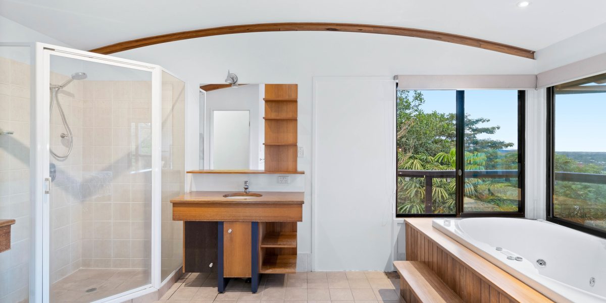 1A Trundle Terrace, Whitfield, QLD 4870 AUS