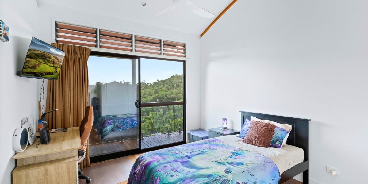1A Trundle Terrace, Whitfield, QLD 4870 AUS