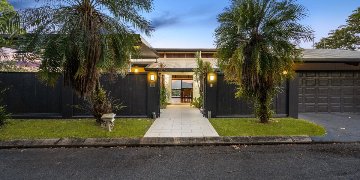 1A Trundle Terrace, Whitfield, QLD 4870 AUS