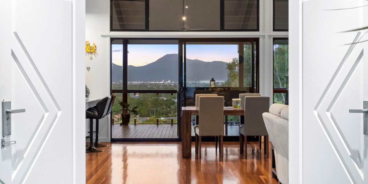 1A Trundle Terrace, Whitfield, QLD 4870 AUS