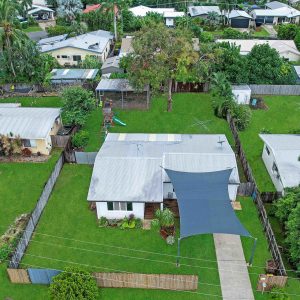 10 Coolum Close, Kewarra Beach, QLD 4879 AUS