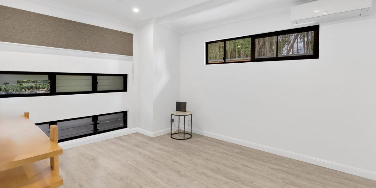 21 Maple Street, Holloways Beach, QLD 4878 AUS