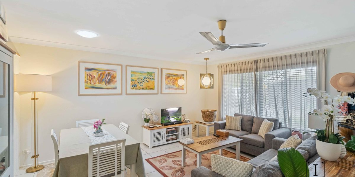 2/35 Caribbean Street, Holloways Beach, QLD 4878 AUS