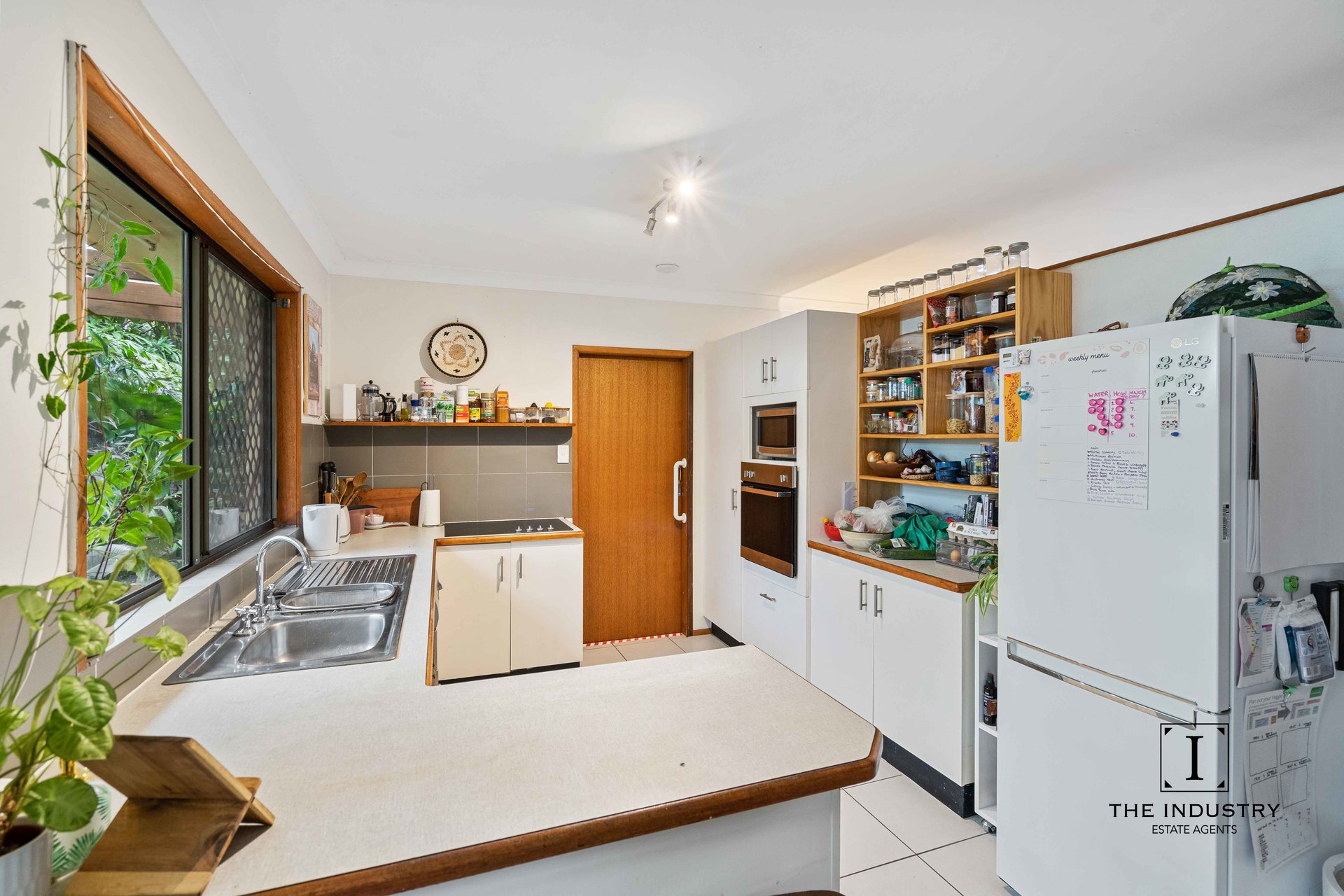 2/35 Caribbean Street, Holloways Beach, QLD 4878 AUS