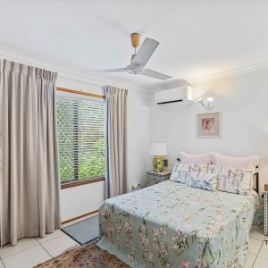 2/35 Caribbean Street, Holloways Beach, QLD 4878 AUS