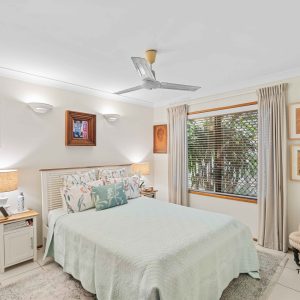 2/35 Caribbean Street, Holloways Beach, QLD 4878 AUS