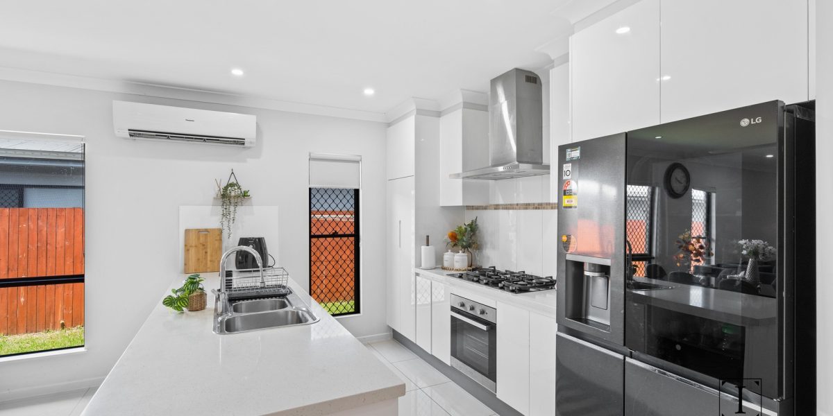6 Singleton Close, Smithfield, QLD 4878 AUS