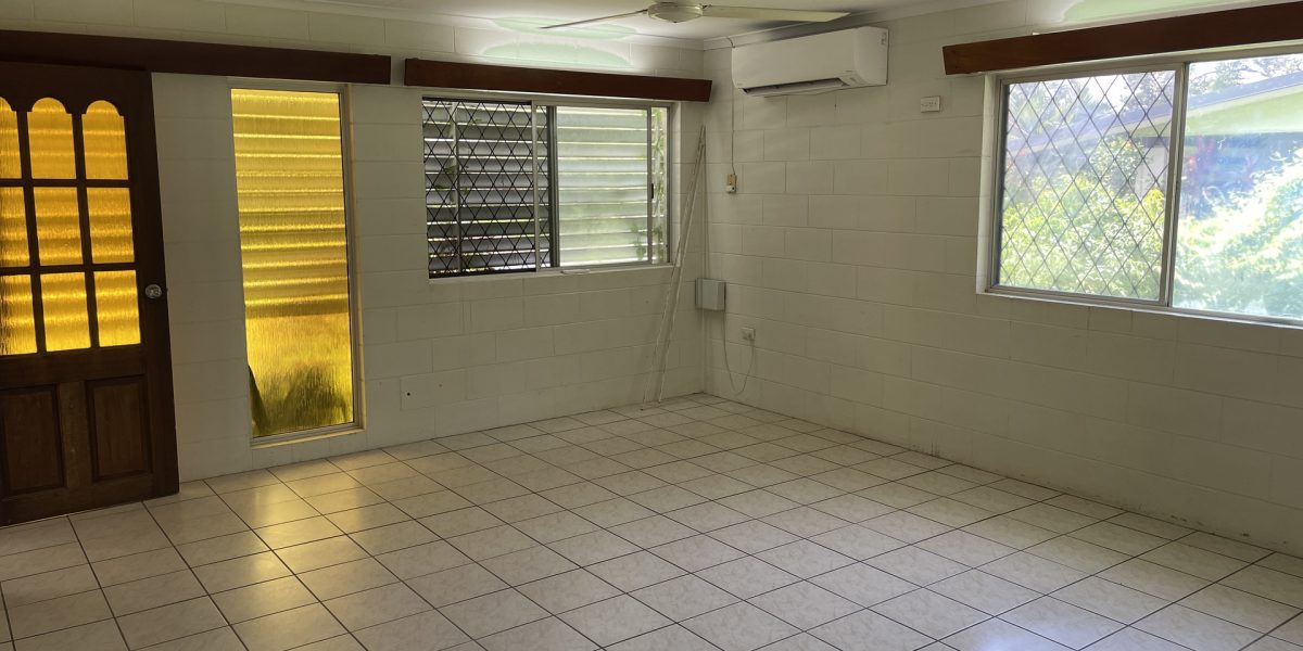4 Venezia Street, Woree, QLD 4868 AUS