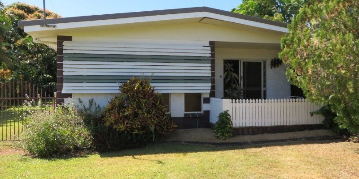 4 Venezia Street, Woree, QLD 4868 AUS