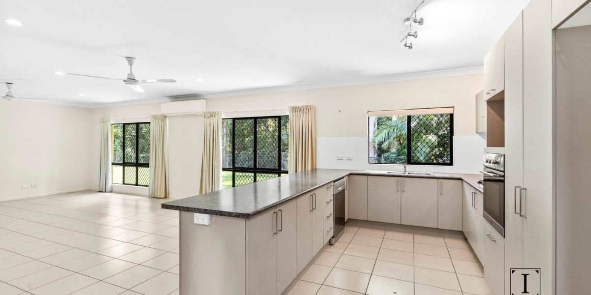 12 Petrie Close, Kewarra Beach, QLD 4879 AUS