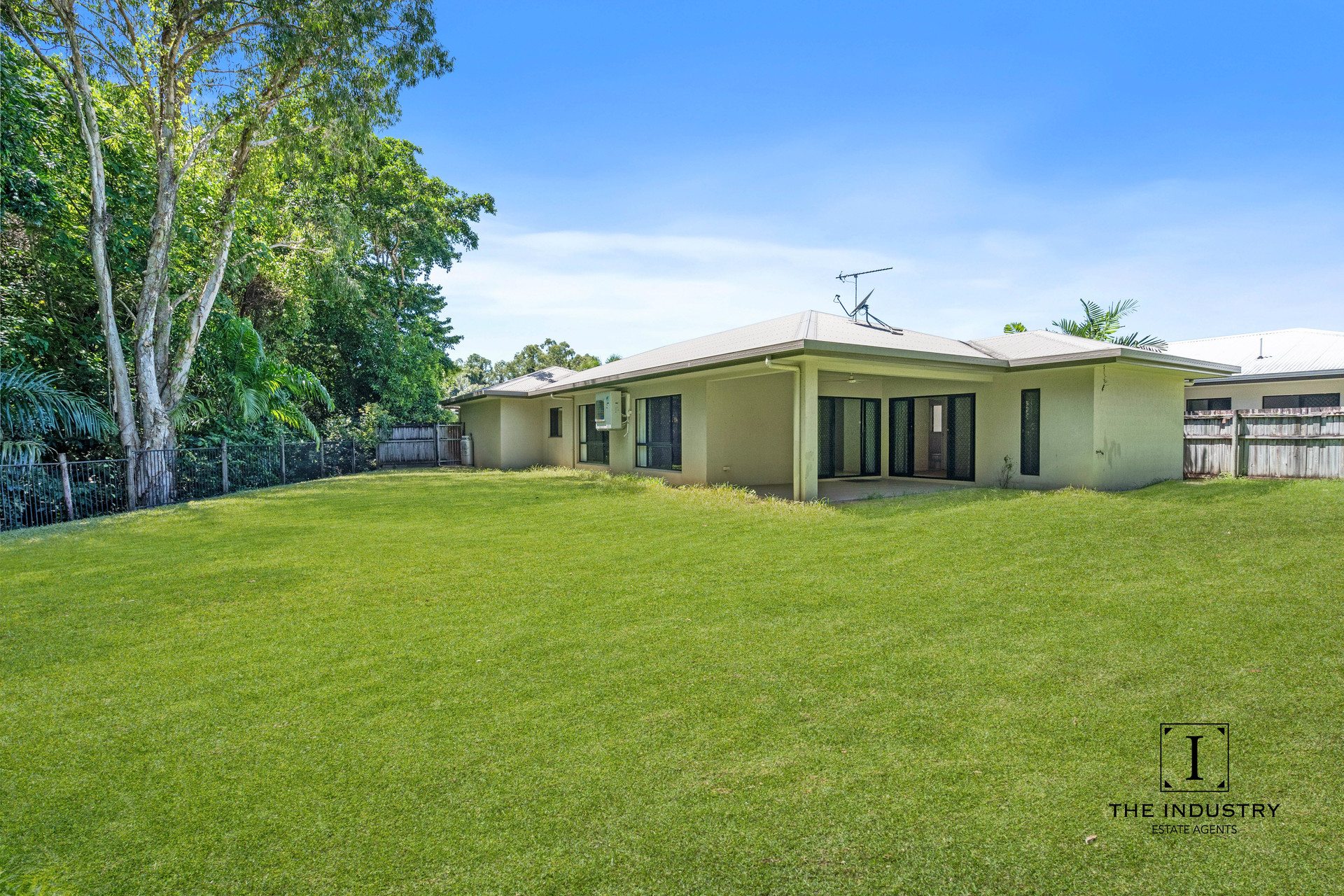 12 Petrie Close, Kewarra Beach, QLD 4879 AUS