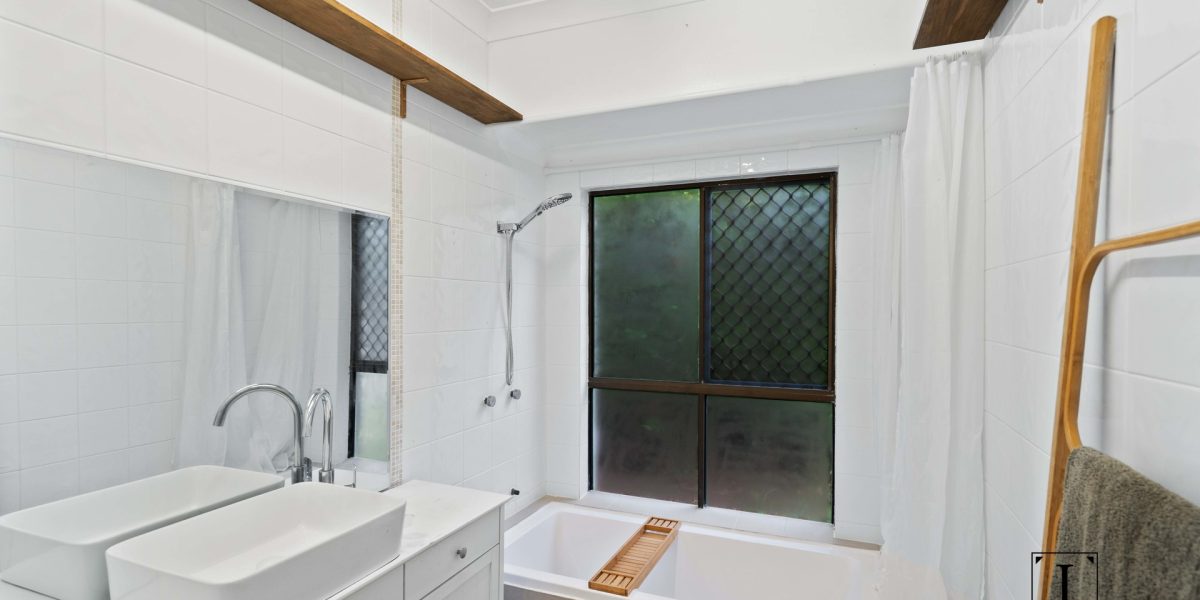20 Beaver Street, Clifton Beach, QLD 4879 AUS