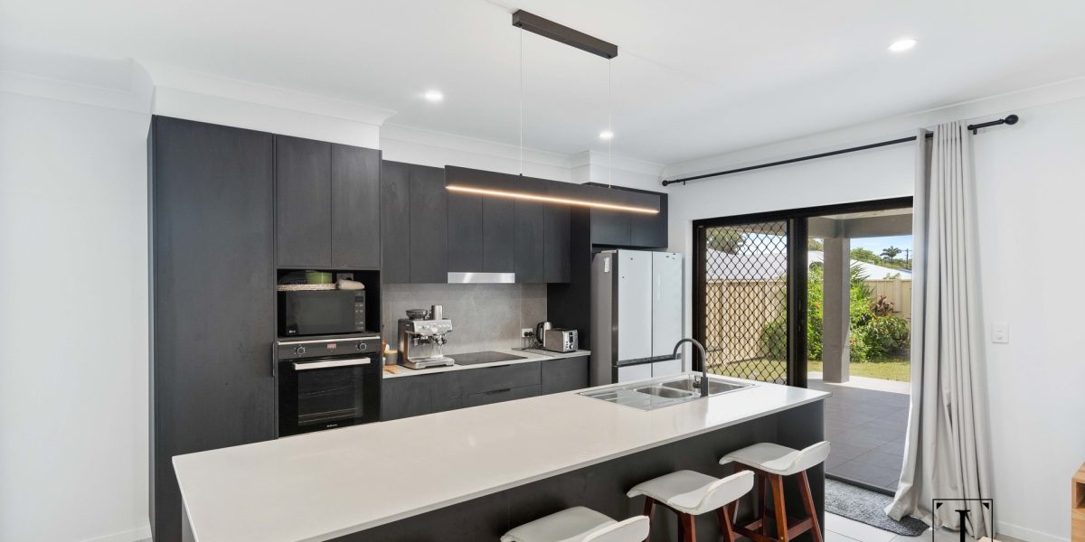 27 Etty Street, Kewarra Beach, QLD 4879 AUS