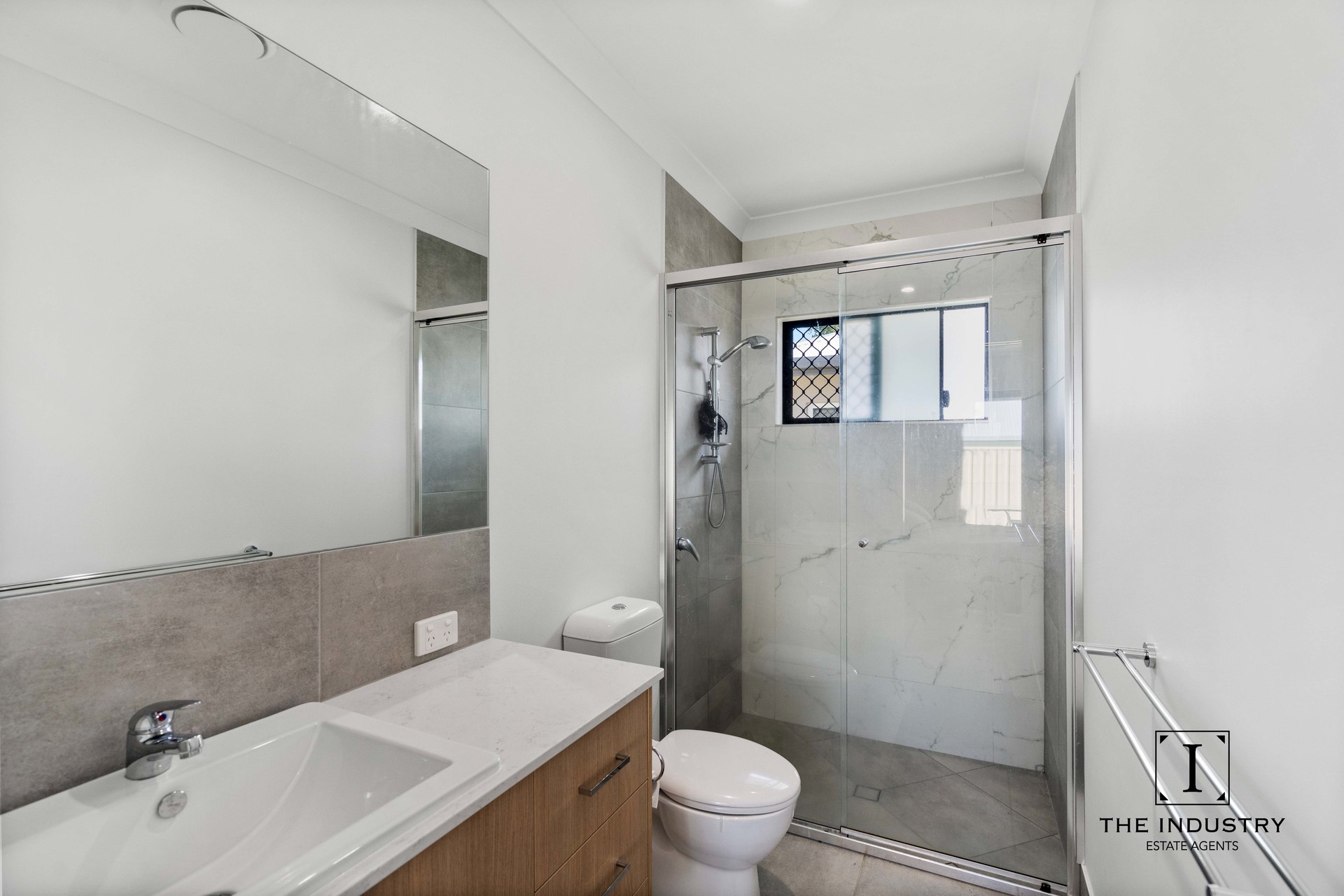 27 Etty Street, Kewarra Beach, QLD 4879 AUS