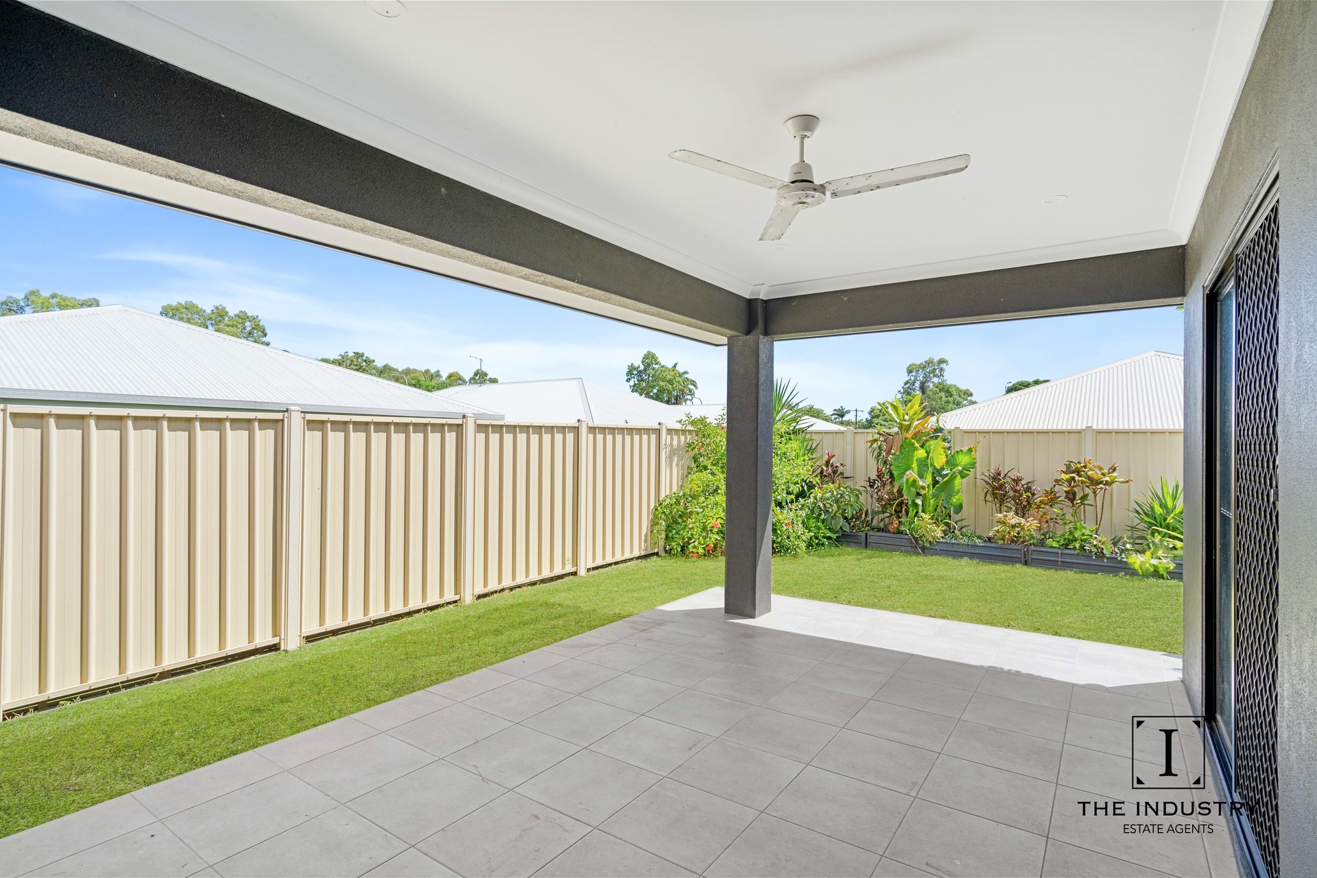 27 Etty Street, Kewarra Beach, QLD 4879 AUS