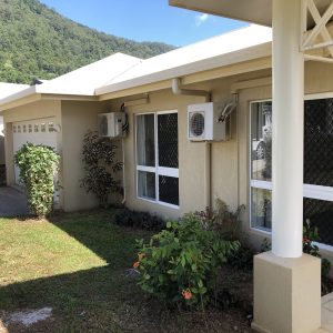 8 Hymes Street, Kanimbla, QLD 4870 AUS