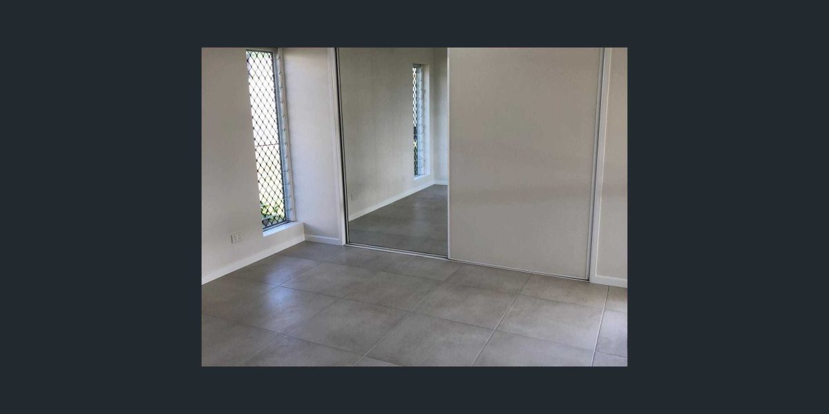 8 Hymes Street, Kanimbla, QLD 4870 AUS
