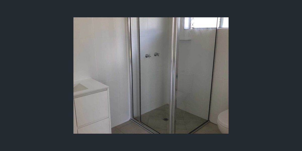 8 Hymes Street, Kanimbla, QLD 4870 AUS