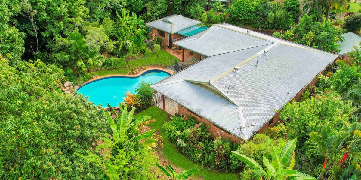 1 Ficus Close, Redlynch, QLD 4870 AUS