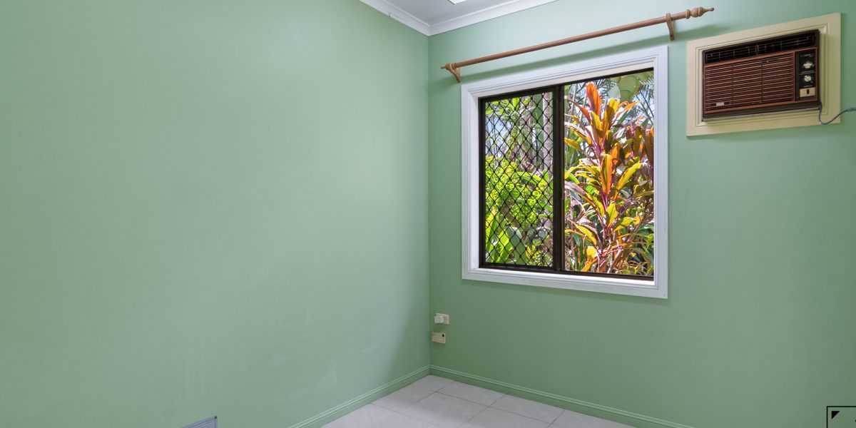 1 Ficus Close, Redlynch, QLD 4870 AUS
