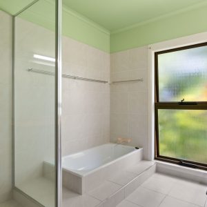 1 Ficus Close, Redlynch, QLD 4870 AUS